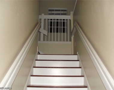 1295 Henley Street - Photo Thumbnail 16
