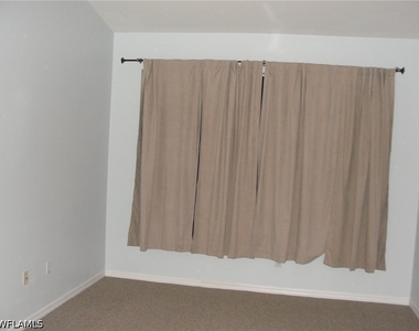 1295 Henley Street - Photo Thumbnail 9