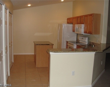 1295 Henley Street - Photo Thumbnail 13