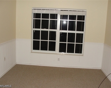 1295 Henley Street - Photo Thumbnail 14