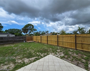 26760 Silverado East Drive - Photo Thumbnail 10