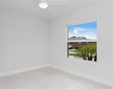 27304 Dortch Avenue - Photo Thumbnail 6