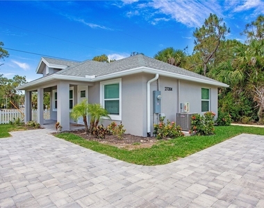 27304 Dortch Avenue - Photo Thumbnail 10