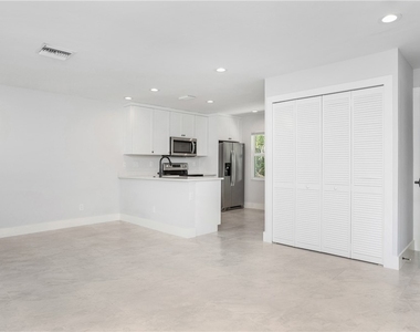 27304 Dortch Avenue - Photo Thumbnail 1