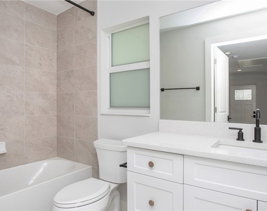 27304 Dortch Avenue - Photo Thumbnail 4
