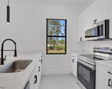 3315 Sunshine Boulevard N - Photo Thumbnail 13