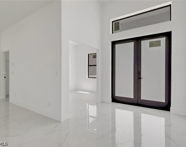 3315 Sunshine Boulevard N - Photo Thumbnail 2