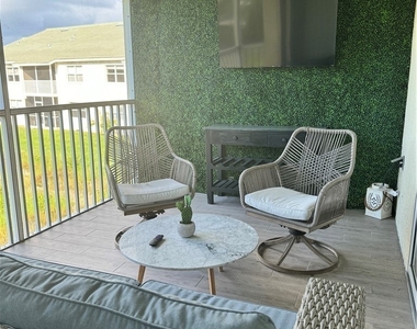 4985 Sandra Bay Drive - Photo Thumbnail 12