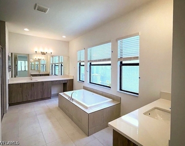 20914 Thistle Leaf Lane - Photo Thumbnail 8