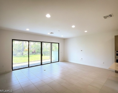 20914 Thistle Leaf Lane - Photo Thumbnail 6