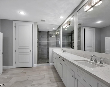 16374 Viansa Way - Photo Thumbnail 20