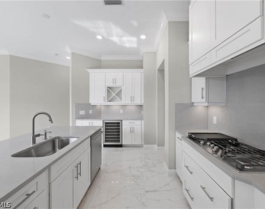 16374 Viansa Way - Photo Thumbnail 4