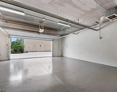16374 Viansa Way - Photo Thumbnail 26