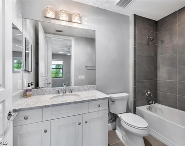 16374 Viansa Way - Photo Thumbnail 22