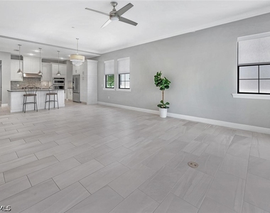 16374 Viansa Way - Photo Thumbnail 7