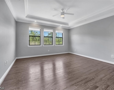16374 Viansa Way - Photo Thumbnail 17