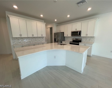 4101 Sonoma Oaks Circle - Photo Thumbnail 9