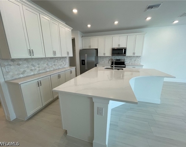 4101 Sonoma Oaks Circle - Photo Thumbnail 2