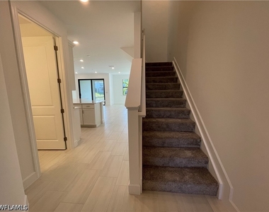 4101 Sonoma Oaks Circle - Photo Thumbnail 17