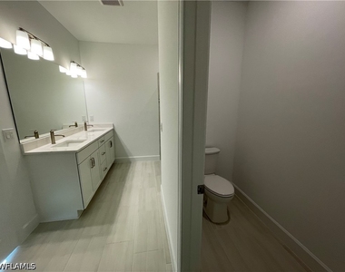 4101 Sonoma Oaks Circle - Photo Thumbnail 22