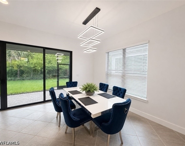 20202 Ainsley Street - Photo Thumbnail 8