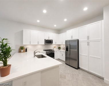 20202 Ainsley Street - Photo Thumbnail 5