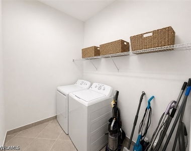 20202 Ainsley Street - Photo Thumbnail 22