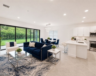 20202 Ainsley Street - Photo Thumbnail 7