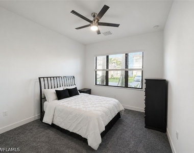 20202 Ainsley Street - Photo Thumbnail 15