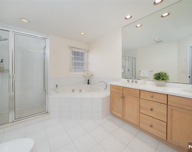 20 Pine Valley - Photo Thumbnail 19
