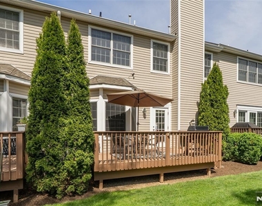 20 Pine Valley - Photo Thumbnail 32