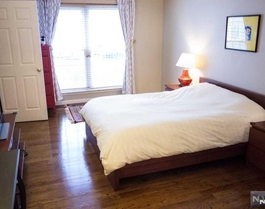 8 Markham - Photo Thumbnail 8