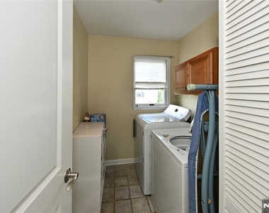 253 Madison - Photo Thumbnail 10
