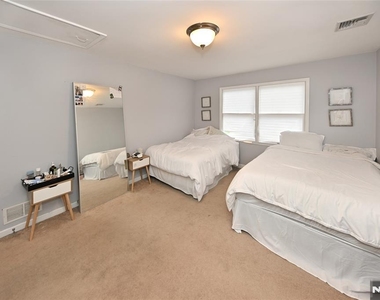 253 Madison - Photo Thumbnail 7