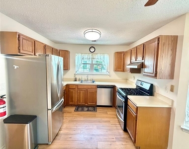 107 Pine Oak - Photo Thumbnail 3