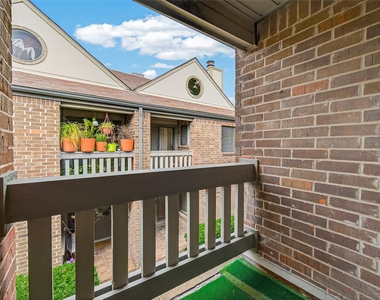 1114 Augusta Drive - Photo Thumbnail 35