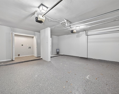1114 Augusta Drive - Photo Thumbnail 34
