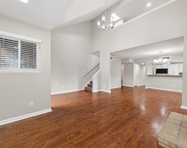 1114 Augusta Drive - Photo Thumbnail 19