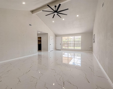 12055 Fairpoint Drive - Photo Thumbnail 43