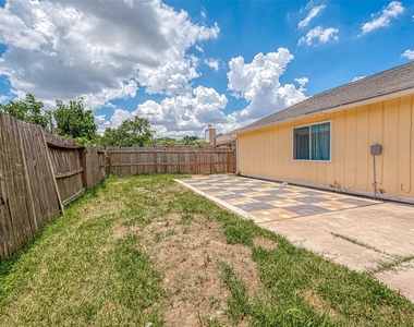 12055 Fairpoint Drive - Photo Thumbnail 48