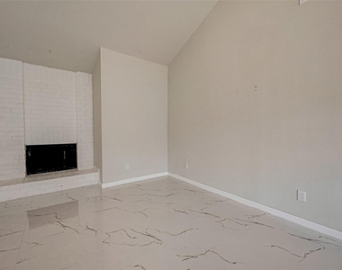 12055 Fairpoint Drive - Photo Thumbnail 45
