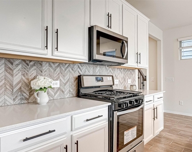 10311 Harmon Smith Drive - Photo Thumbnail 13
