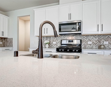 10311 Harmon Smith Drive - Photo Thumbnail 15