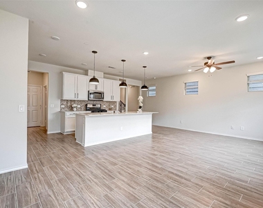 10311 Harmon Smith Drive - Photo Thumbnail 6
