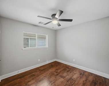 20967 Young Meadows Way - Photo Thumbnail 1