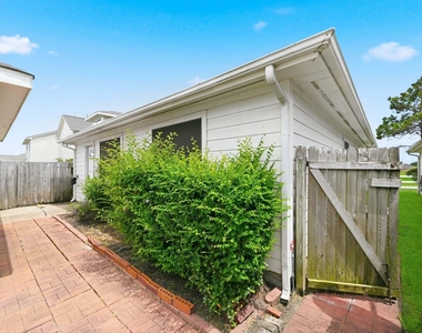 20967 Young Meadows Way - Photo Thumbnail 27