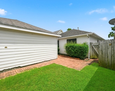 20967 Young Meadows Way - Photo Thumbnail 25