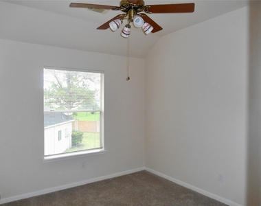 6203 Faulkner Ridge Drive - Photo Thumbnail 14