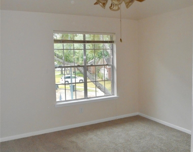 6203 Faulkner Ridge Drive - Photo Thumbnail 15