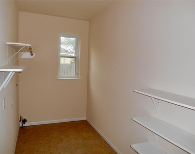 6203 Faulkner Ridge Drive - Photo Thumbnail 8